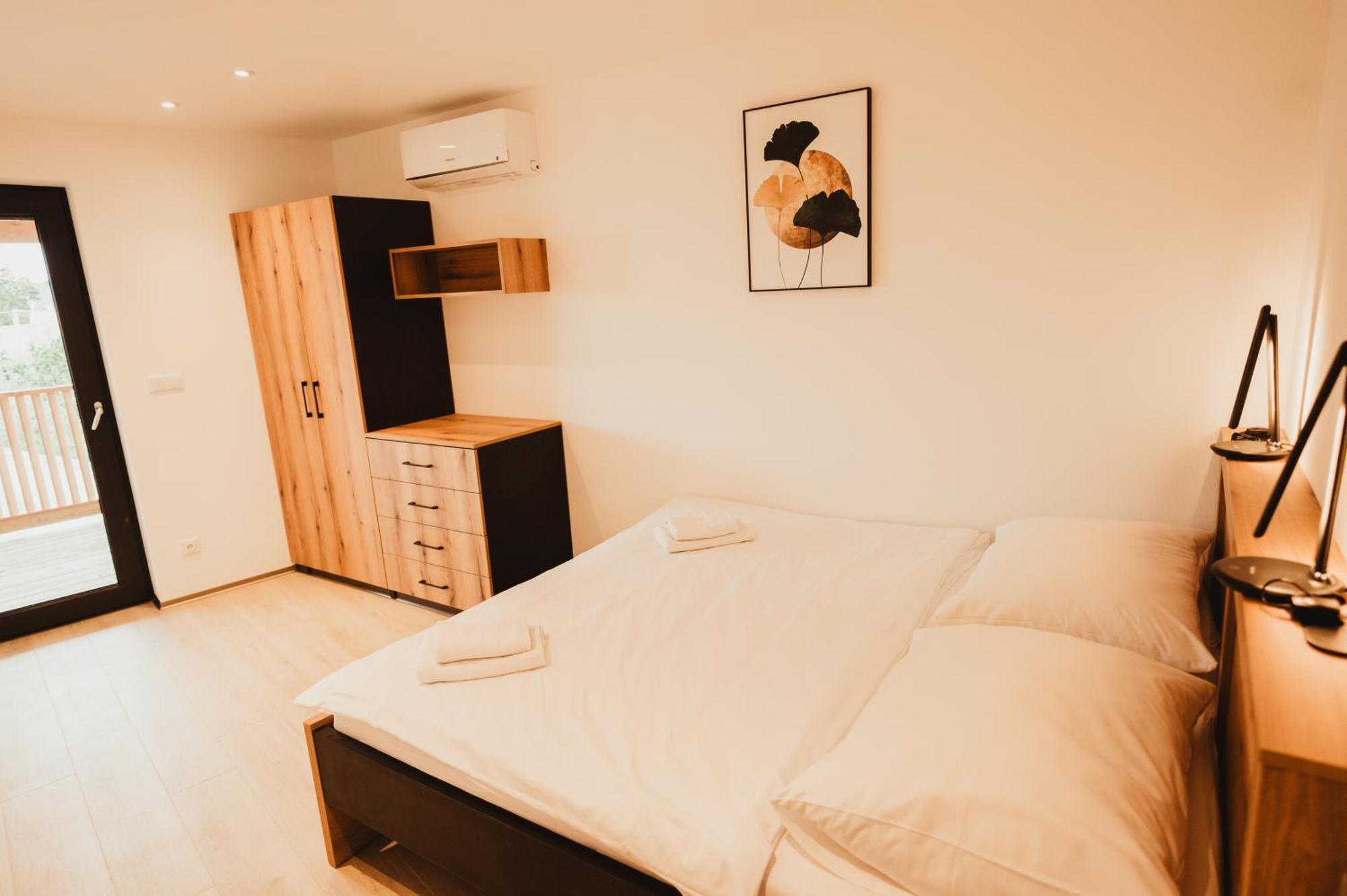 Hotel U Racka Ostrožská Nová Ves Kültér fotó