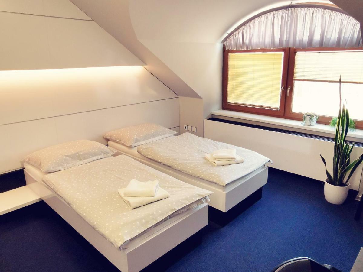 Hotel U Racka Ostrožská Nová Ves Kültér fotó